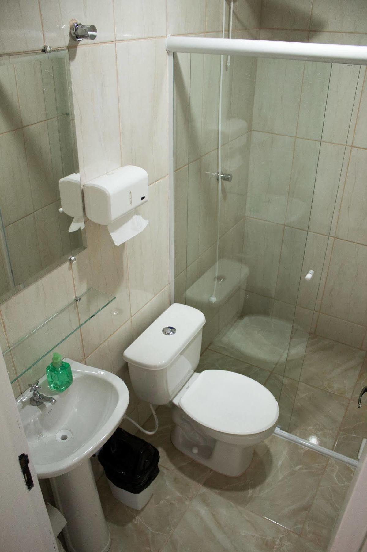Hostel Solluz Куритиба Екстериор снимка